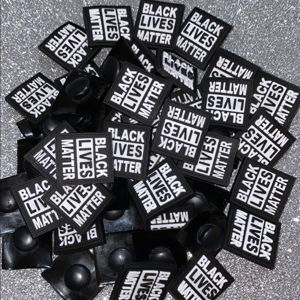 Black Lives Matter shoe charms🤩
